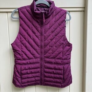 Ann Taylor LOFT puffer vest size small burgundy